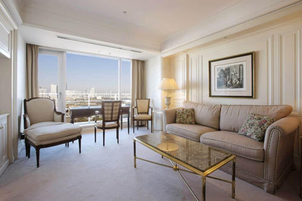 Hotel New Grand 5*